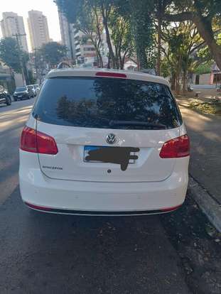 VOLKSWAGEN-SPACEFOX-2011
