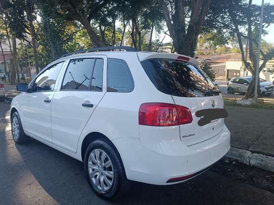 VOLKSWAGEN-SPACEFOX-2011