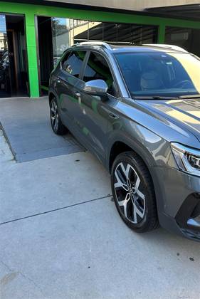 VOLKSWAGEN TAOS 1.4 250 TSI TOTAL FLEX HIGHLINE AUTOMÁTICO