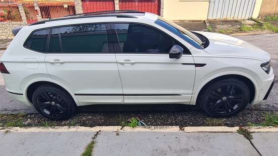 VOLKSWAGEN-TIGUAN-2019