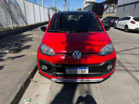 VOLKSWAGEN UP 1.0 170 TSI TOTAL FLEX XTREME 4P MANUAL