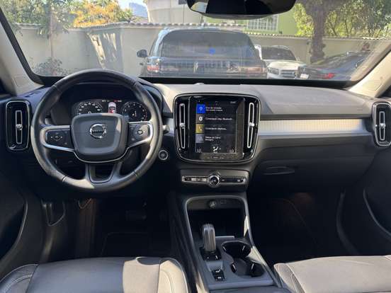 VOLVO-XC40-2.0 T4 GASOLINA GEARTRONIC VOLVO-XC40-2020