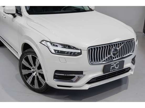 VOLVO-XC90-2019