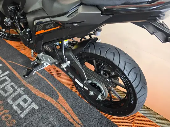 YAMAHA-FZ25 FAZER CONNECTED ABS YAMAHA-FZ25 FAZER CONNECTED ABS-2025