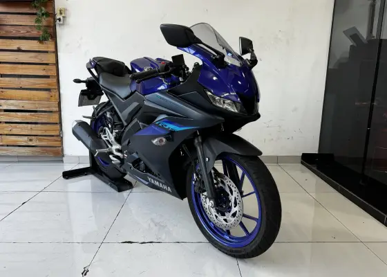 YAMAHA YZF R15 YAMAHA YZF R15