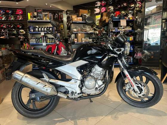 YAMAHA FAZER 250IE LIMITED EDITION 