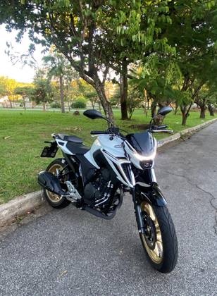 YAMAHA FZ25 FAZER CONNECTED ABS 