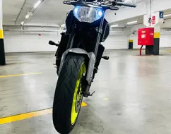 YAMAHA MT-09 YAMAHA MT-09