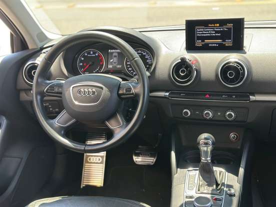 AUDI-A3-1.4 TFSI SEDAN ATTRACTION 16V GASOLINA 4P S-TRONIC AUDI-A3-2015