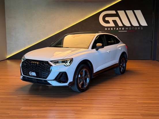 AUDI-Q3-2022