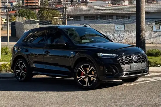 AUDI-Q5-2022