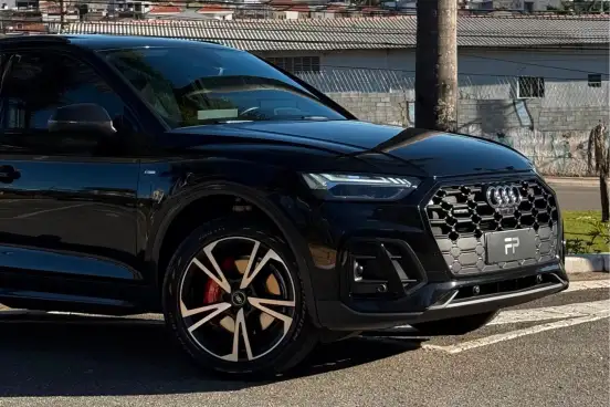 AUDI-Q5-2022