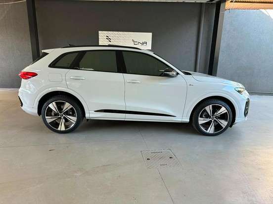 AUDI-Q5-2.0 45 TFSI GASOLINA S-LINE QUATTRO S TRONIC AUDI-Q5-2025