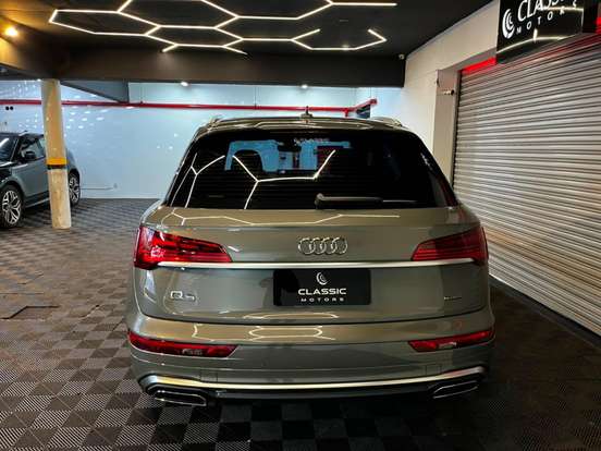 AUDI-Q5-2024
