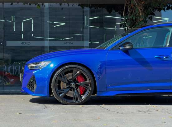 AUDI-RS6-2022