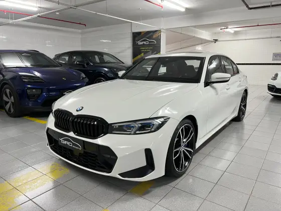 BMW 320i 2.0 16V TURBO FLEX M SPORT AUTOMÁTICO BMW 320i 2.0 16V TURBO FLEX M SPORT AUTOMÁTICO