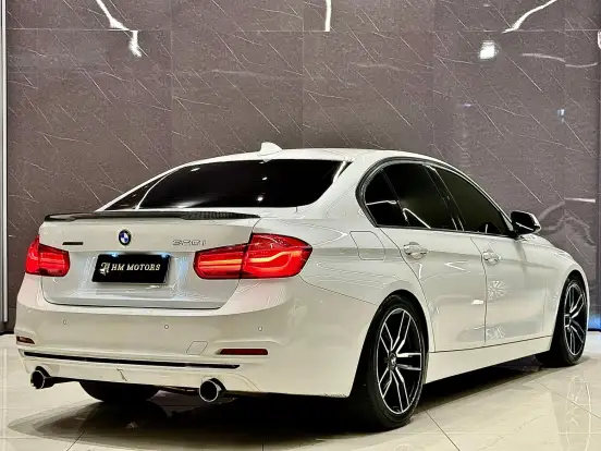 BMW-320i-2.0 SPORT GP 16V TURBO ACTIVE FLEX 4P AUTOMÁTICO BMW-320i-2016