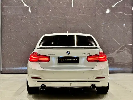 BMW-320i-2.0 SPORT GP 16V TURBO ACTIVE FLEX 4P AUTOMÁTICO BMW-320i-2016