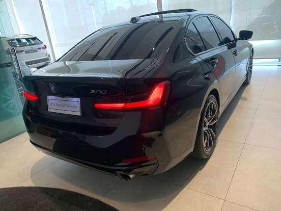 BMW-320i-2025