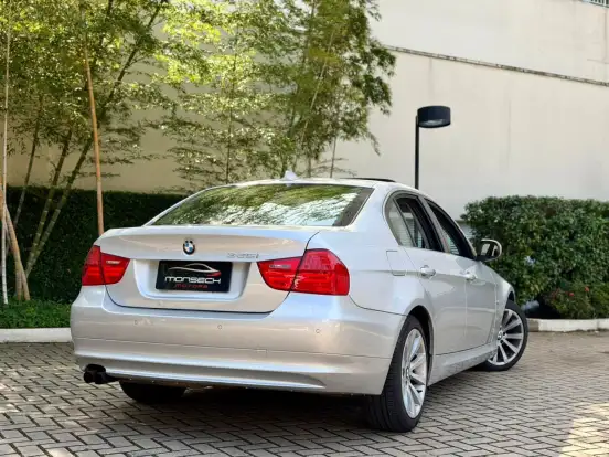 BMW-325i-2010