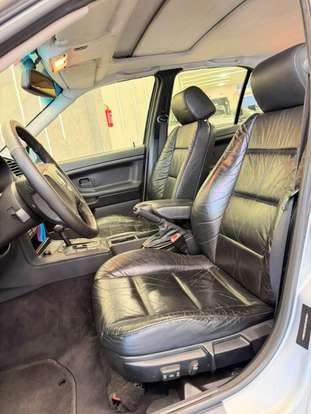 BMW-328i-2.8 SEDAN 24V GASOLINA 4P AUTOMÁTICO BMW-328i-1996