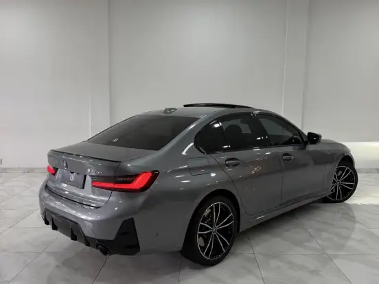 BMW-330e-2.0 16V TURBO HÍBRIDO M SPORT AUTOMÁTICO BMW-330e-2024