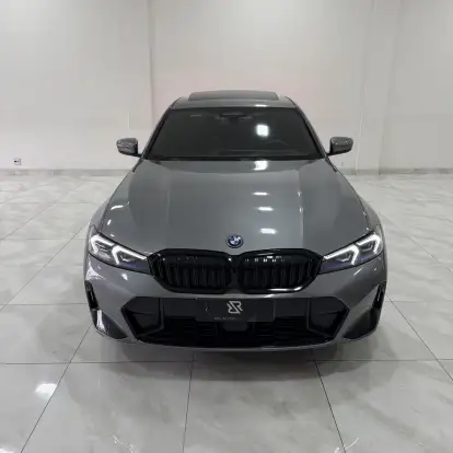 BMW-330e-2024