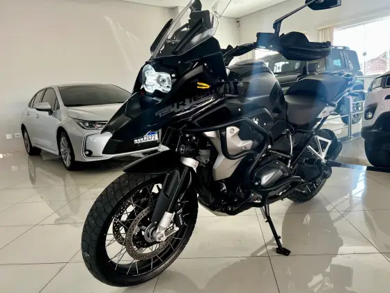 BMW R 1250 GS TRIPLE BLACK BMW R 1250 GS TRIPLE BLACK