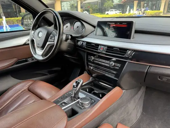 BMW-X6-3.0 35I 4X4 COUPÉ 6 CILINDROS 24V GASOLINA 4P AUTOMÁTICO BMW-X6-2015