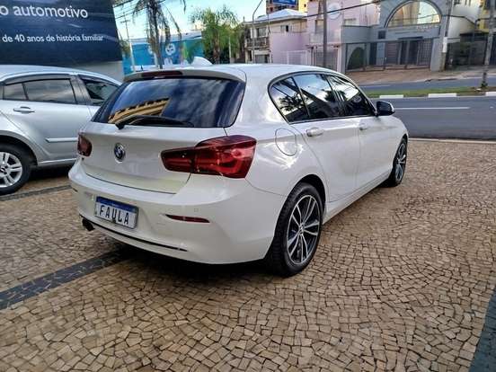 BMW-120i-2019