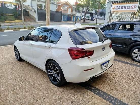 BMW-120i-2019