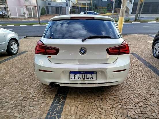 BMW-120i-2019