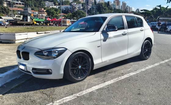 BMW 120i 2.0 16V SPORT ACTIVEFLEX 4P AUTOMÁTICO
