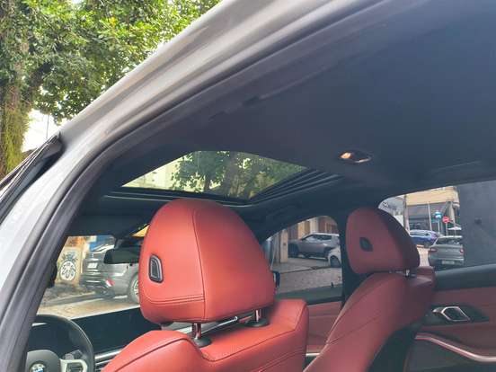 BMW-320i-2024