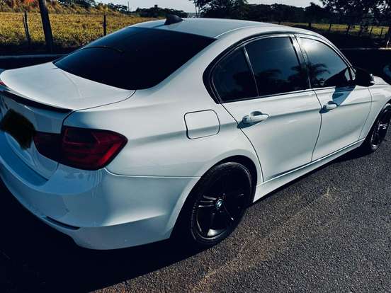 BMW-320i-2.0 16V TURBO GASOLINA 4P AUTOMÁTICO BMW-320i-2012