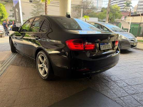 BMW-320i-2.0 SPORT 16V TURBO ACTIVE FLEX 4P AUTOMÁTICO BMW-320i-2015