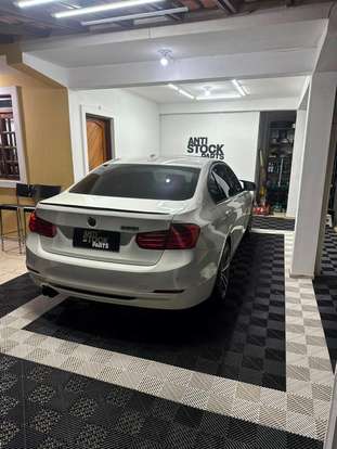 BMW-328i-2012