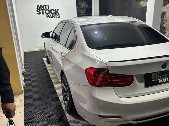 BMW-328i-2.0 LUXURY SEDAN 16V GASOLINA 4P AUTOMÁTICO BMW-328i-2012