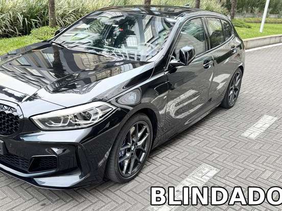 BMW-M 135i-2.0 16V TURBO GASOLINA XDRIVE AUTOMÁTICO BMW-M 135i-2021