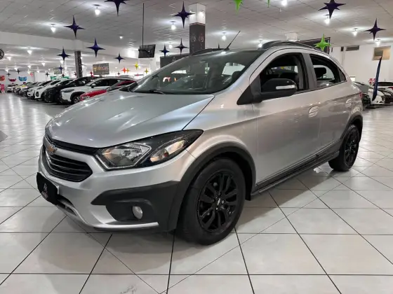 CHEVROLET ONIX 1.4 MPFI ACTIV 8V FLEX 4P AUTOMÁTICO