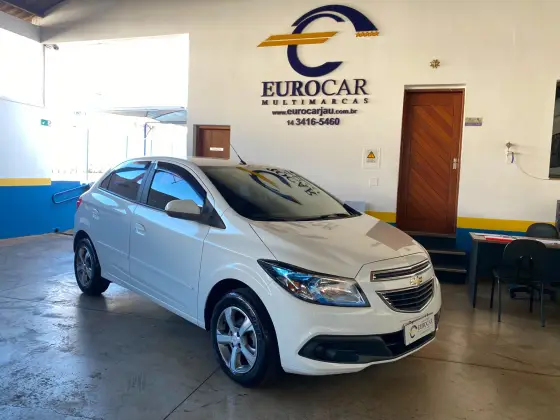 CHEVROLET ONIX 1.4 MPFI LT 8V FLEX 4P MANUAL CHEVROLET ONIX 1.4 MPFI LT 8V FLEX 4P MANUAL