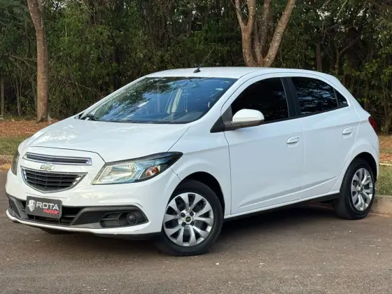 CHEVROLET ONIX 1.4 MPFI LT 8V FLEX 4P MANUAL