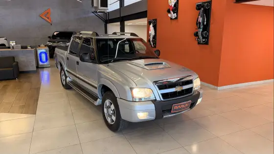 CHEVROLET S10 2.4 MPFI EXECUTIVE 4X2 CD 8V FLEX 4P MANUAL CHEVROLET S10 2.4 MPFI EXECUTIVE 4X2 CD 8V FLEX 4P MANUAL