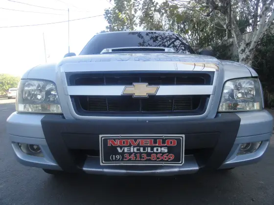 CHEVROLET S10 2.4 MPFI EXECUTIVE 4X2 CD 8V FLEX 4P MANUAL CHEVROLET S10 2.4 MPFI EXECUTIVE 4X2 CD 8V FLEX 4P MANUAL