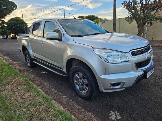 CHEVROLET S10 2.4 ADVANTAGE 4X2 CD 8V FLEX 4P MANUAL