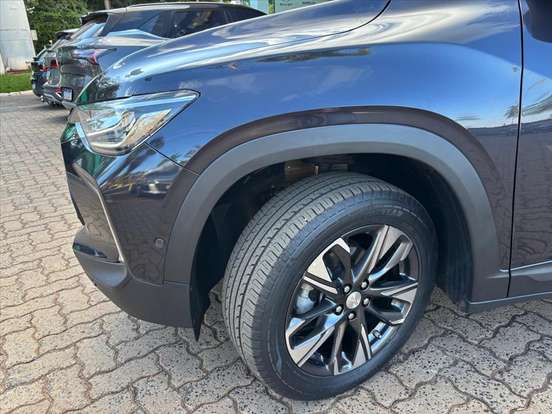 CHEVROLET-TRACKER-2023