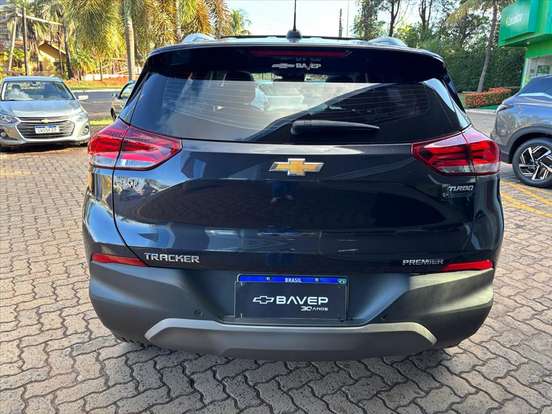 CHEVROLET-TRACKER-2023