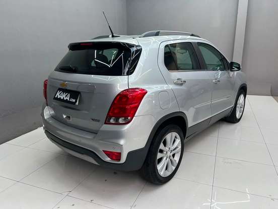 CHEVROLET-TRACKER-2018