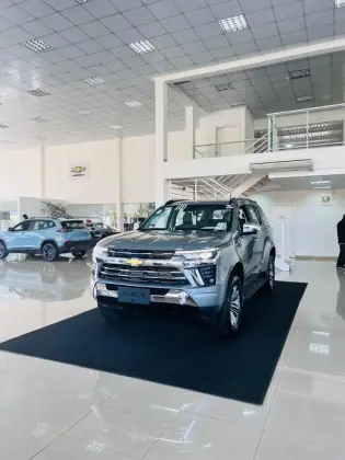 CHEVROLET TRAILBLAZER 2.8 16V TURBO DIESEL HIGH COUNTRY 7L 4X4 AUTOMÁTICO CHEVROLET TRAILBLAZER 2.8 16V TURBO DIESEL HIGH COUNTRY 7L 4X4 AUTOMÁTICO