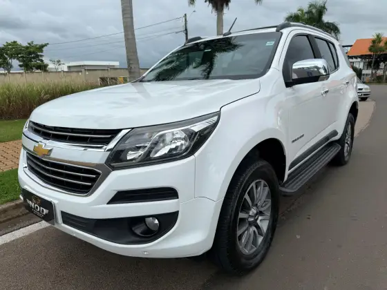 CHEVROLET TRAILBLAZER 2.8 LTZ 4X4 16V TURBO DIESEL 4P AUTOMÁTICO CHEVROLET TRAILBLAZER 2.8 LTZ 4X4 16V TURBO DIESEL 4P AUTOMÁTICO